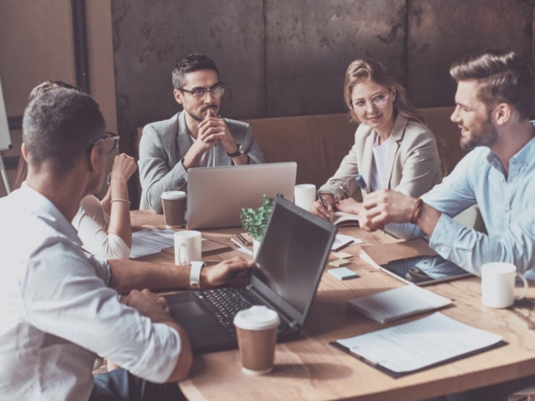 Teilnehmer während einer interaktiven Lernsession